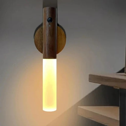 Magnetna zidna lampa sa senzorom